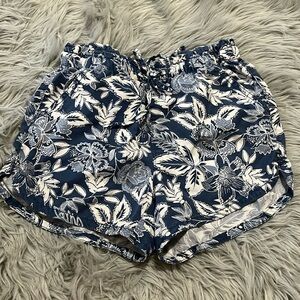 American eagle short size xs